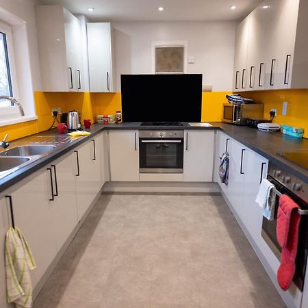 Plas Gwyn Halls, Cardiff Met University Екстер'єр фото